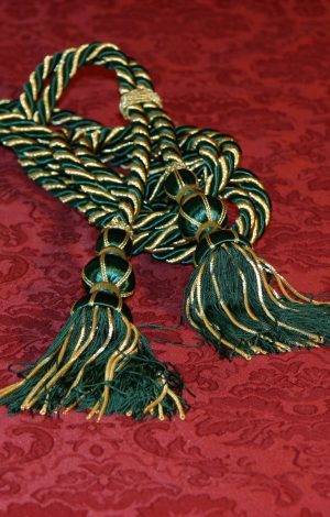 Cíngulo-seda-y-oro-3-m.-min-1